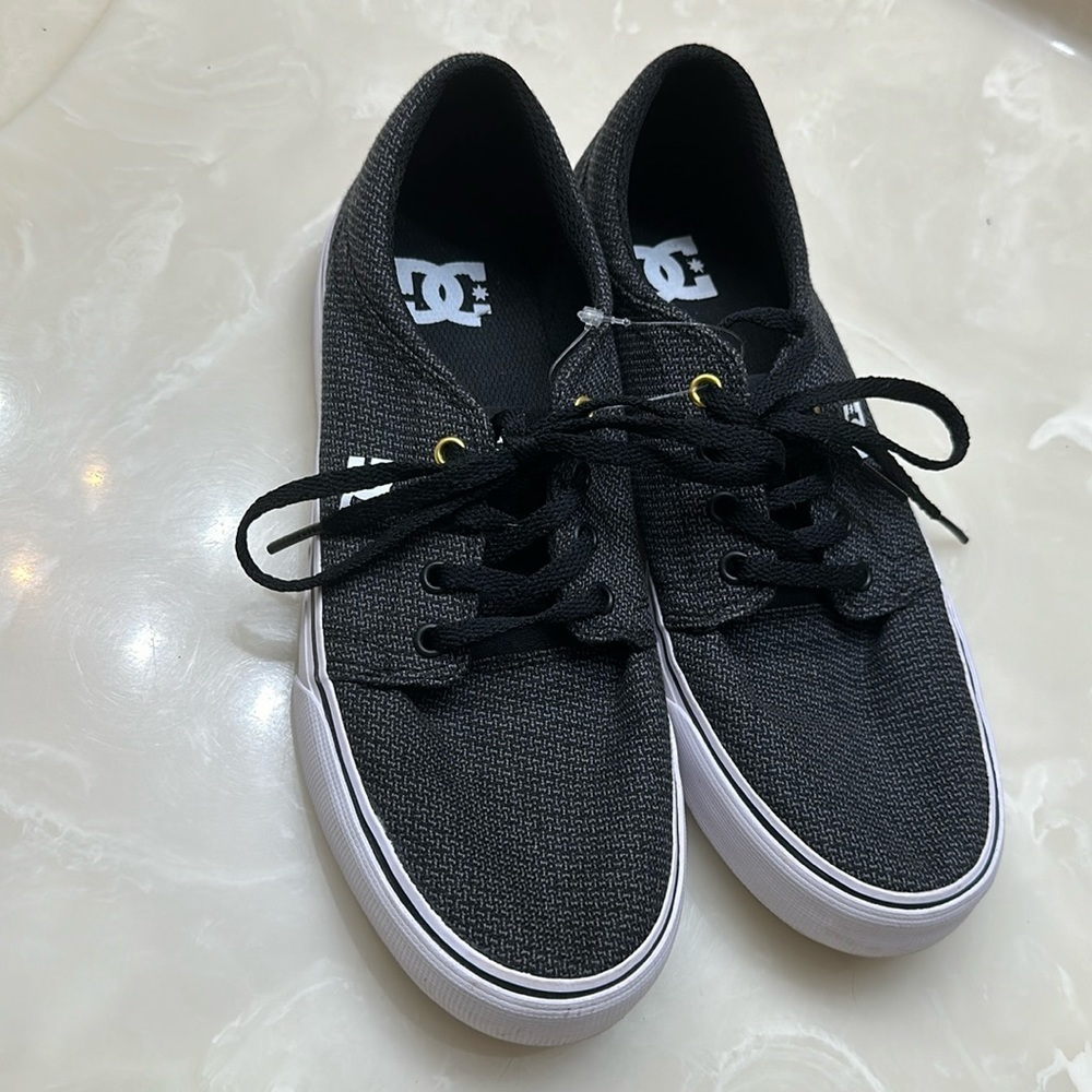 DC size 5.5 Youths trace TX SE black